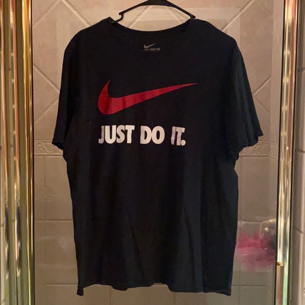 Nike Tee